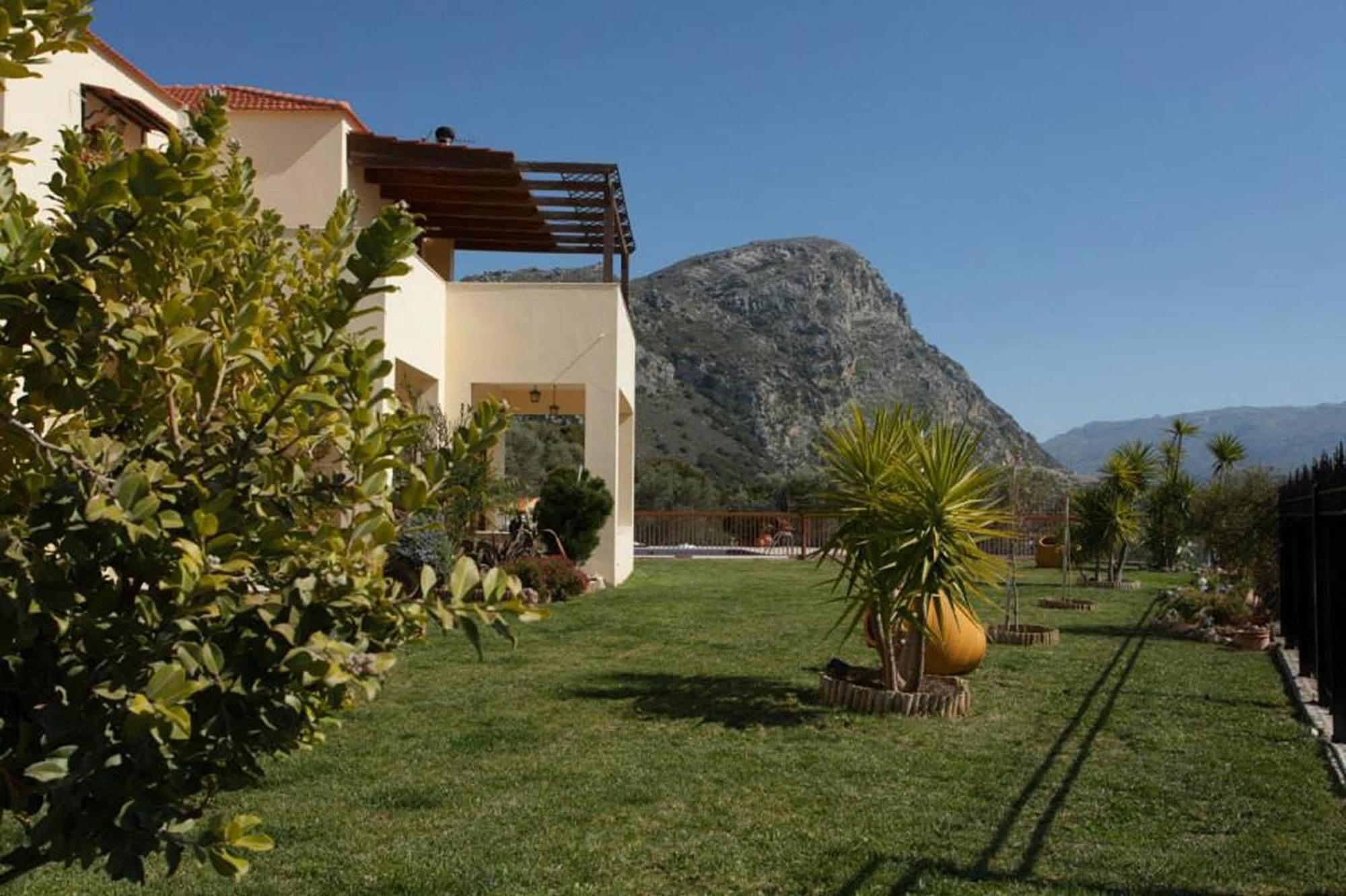 Louloudis Villa Spilion Ngoại thất bức ảnh